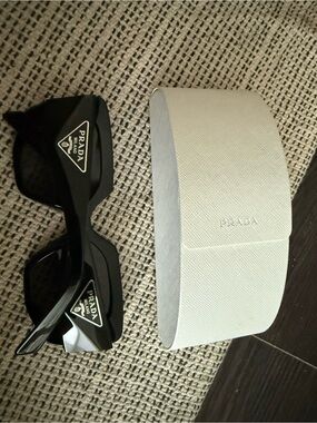 Prada Black Sunglasses with White Case